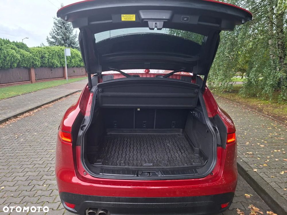 Jaguar F-Pace - 22