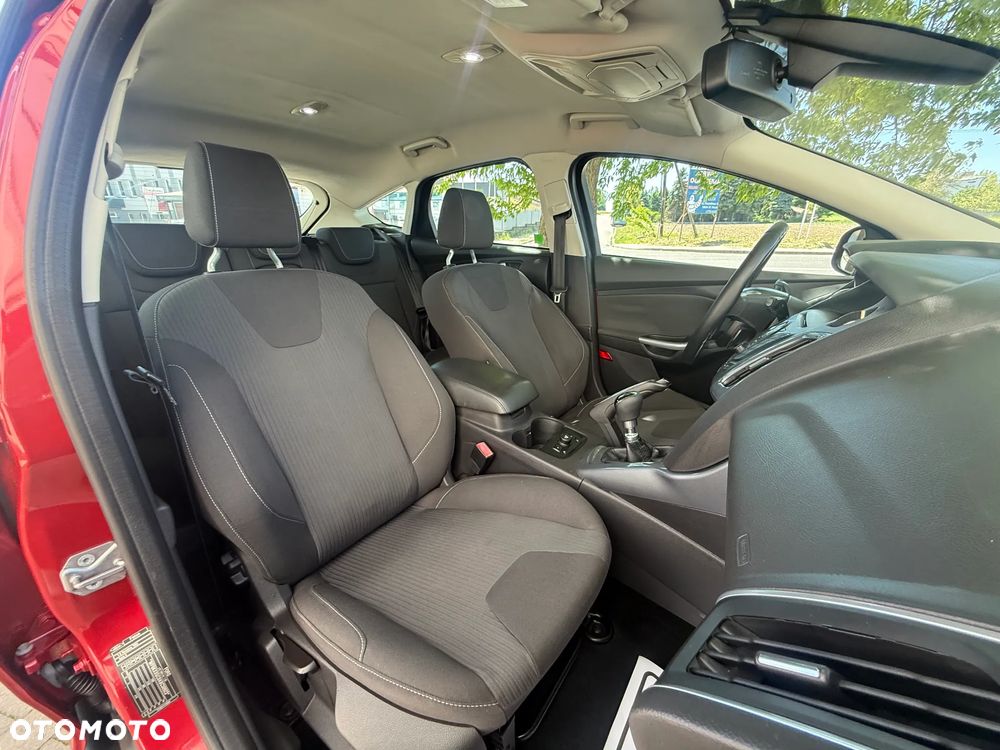 Ford Focus 1.6 TDCi DPF Start-Stopp-System Titanium - 19