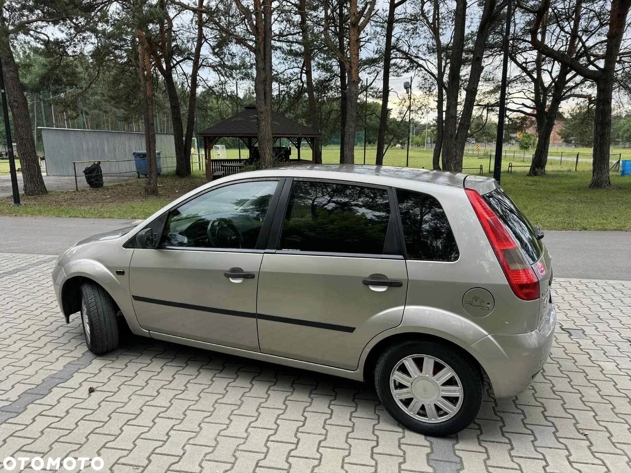 Ford Fiesta 1.4 Ambiente - 5