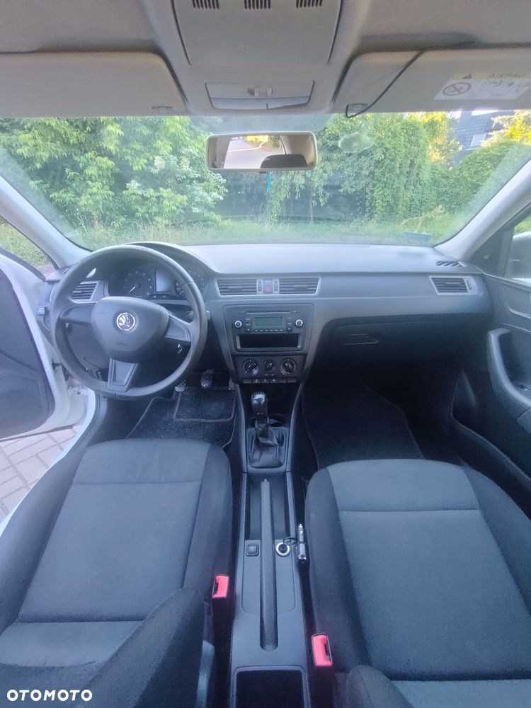 Skoda RAPID 1.2 Active - 4
