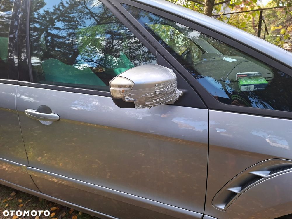 Ford S-Max 2.0 Titanium - 12