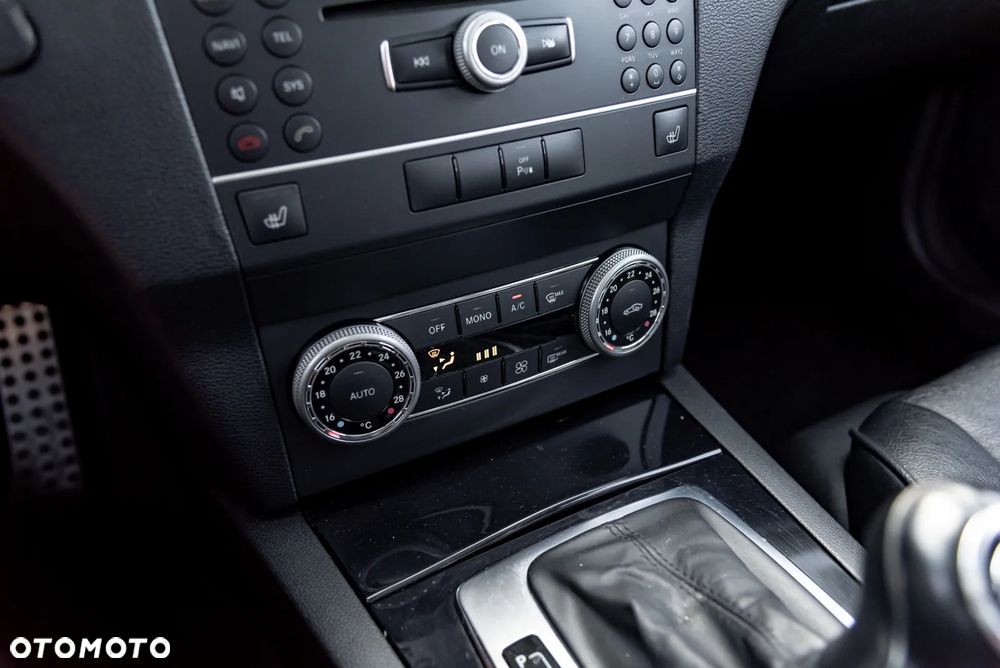 Mercedes-Benz GLK 350 CDI DPF 4Matic 7G-TRONIC - 35