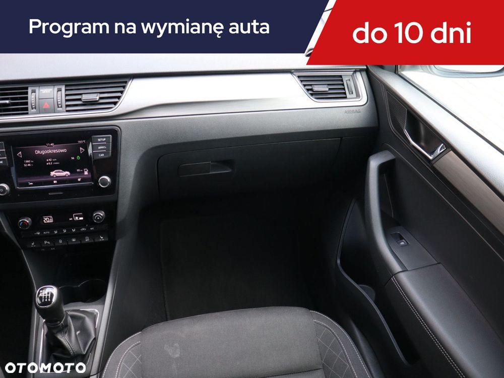 Skoda RAPID - 10