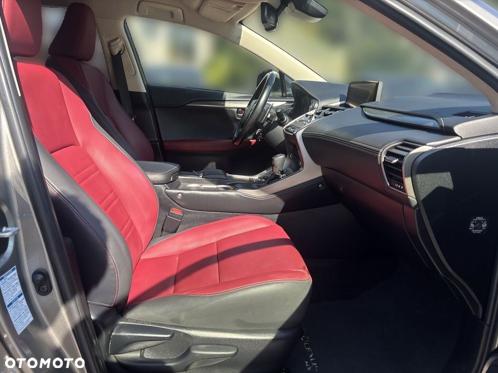 Lexus NX 300h F Impression AWD - 9