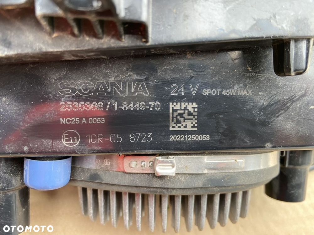 Halogen dachowy Scania R S NGR NGS Dalekosiężne - 3