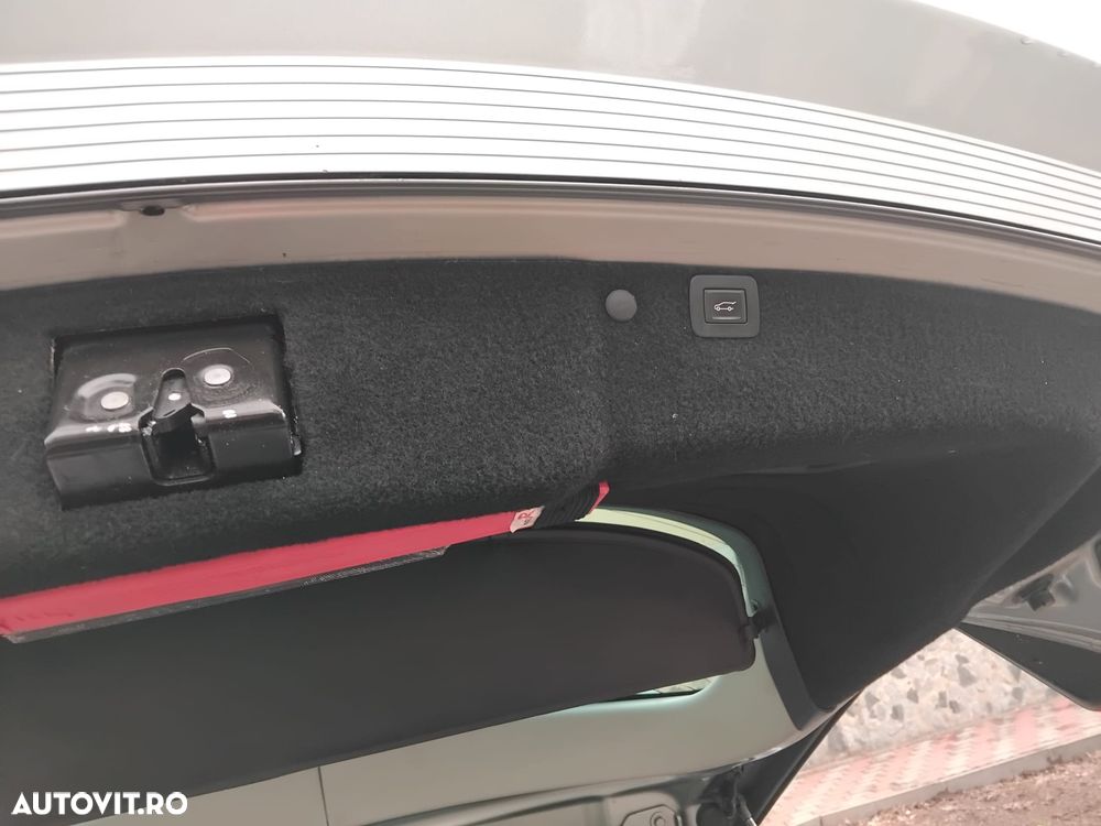 Opel Insignia 2.0 Turbo 4x4 Sport Aut. - 11