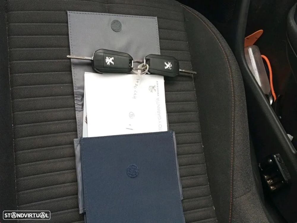 Peugeot 2008 PureTech 100 Active - 9