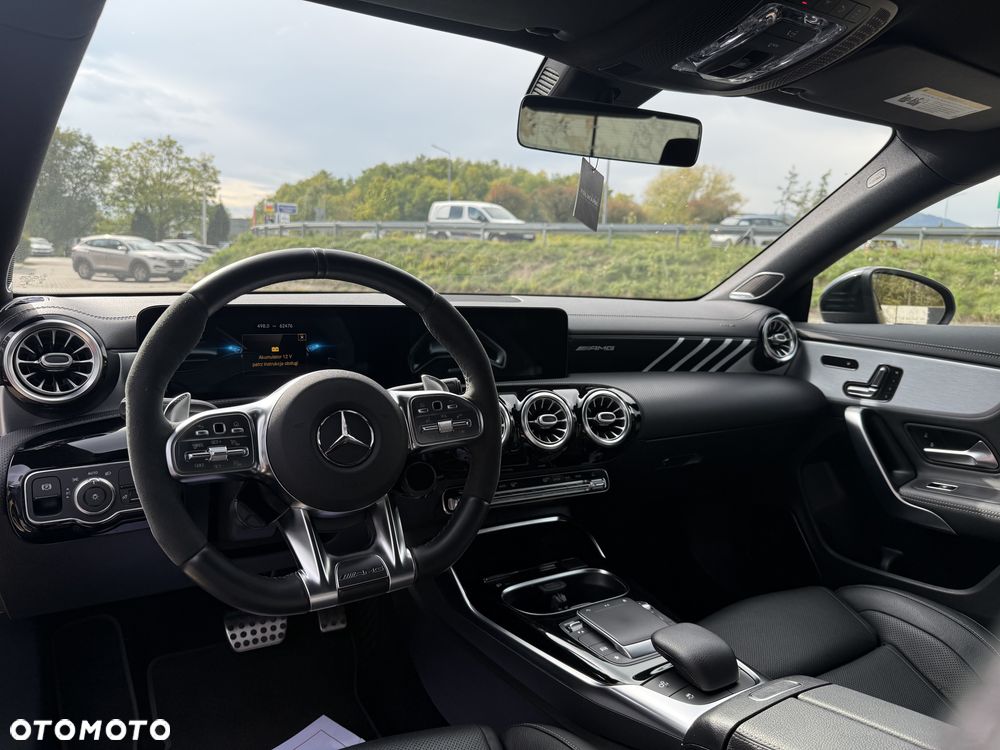 Mercedes-Benz CLA AMG 45 4-Matic 8G-DCT - 12
