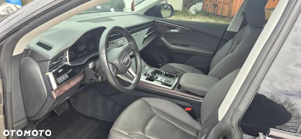 Audi Q8 SUV TFSI quattro 250 kW tiptronic S line business - 8