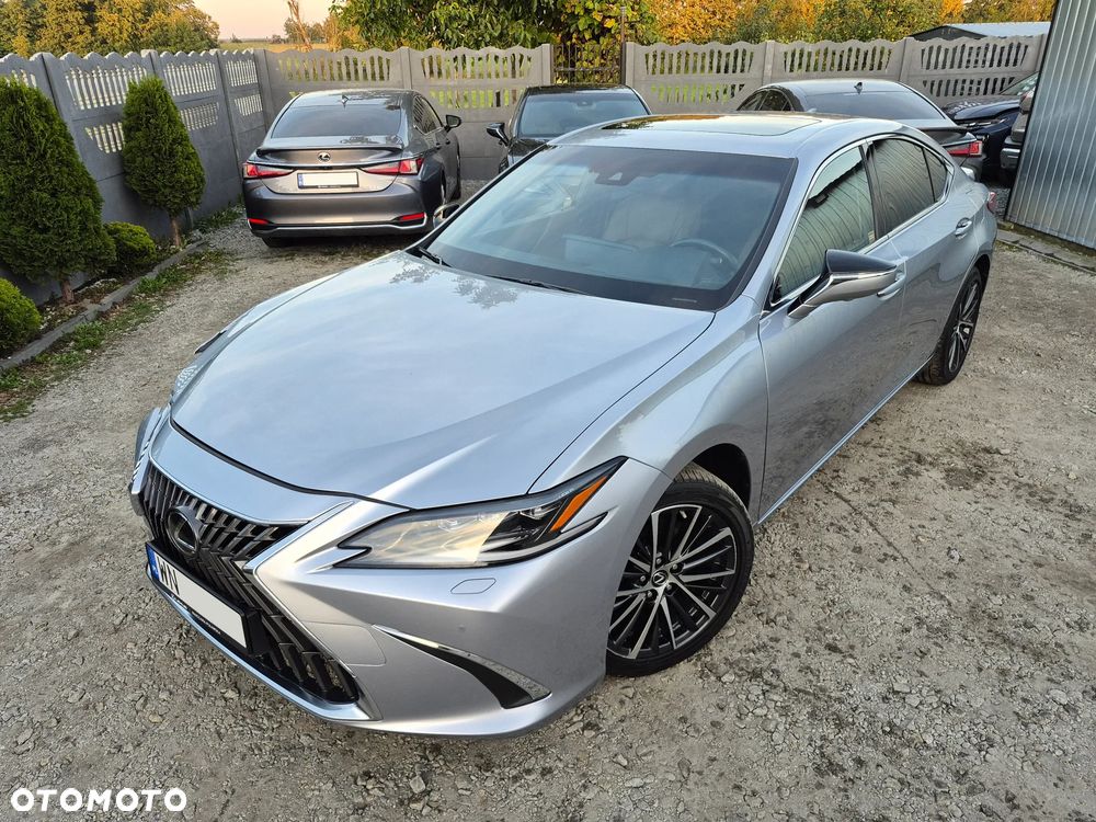 Lexus ES 300h Prestige - 1