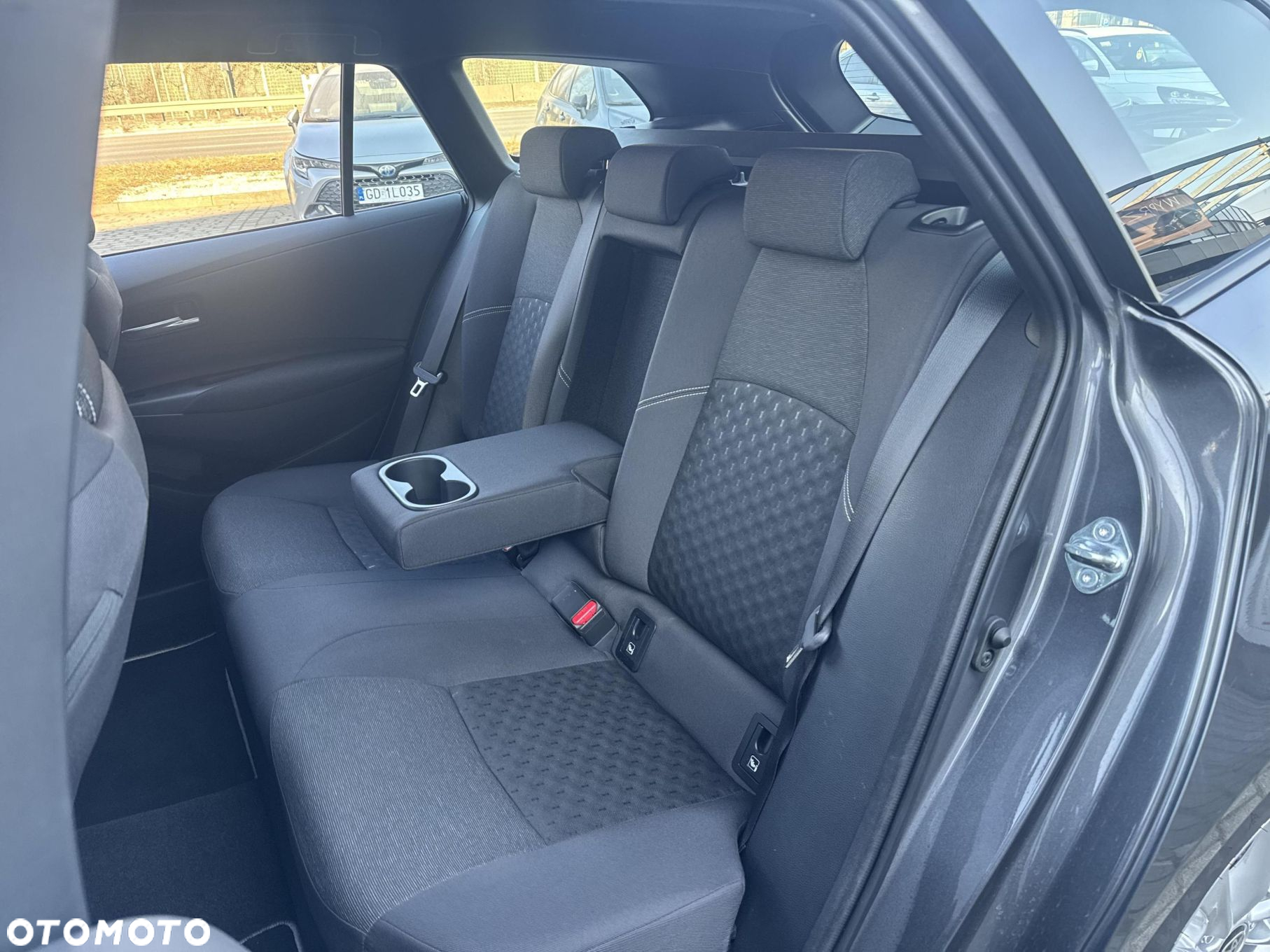 Toyota Corolla - 23