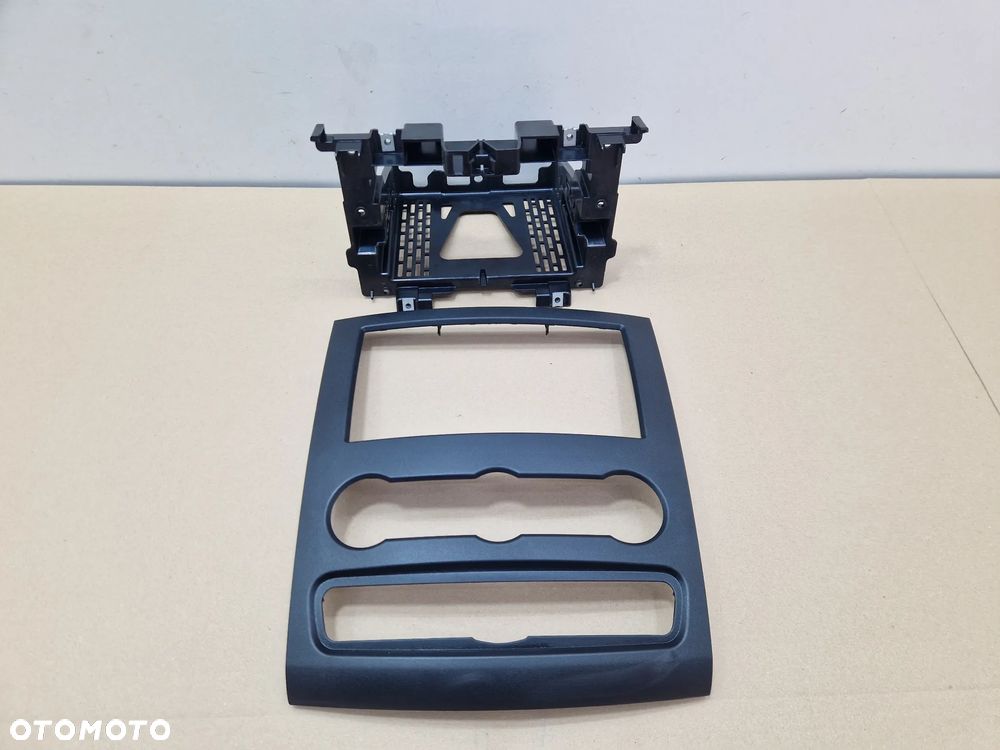 VW CRAFTER SPRINTER W906 RAMKA RADIA OBUDOWA PLASTIK RADIA KONSOLI A9066800017 - 1