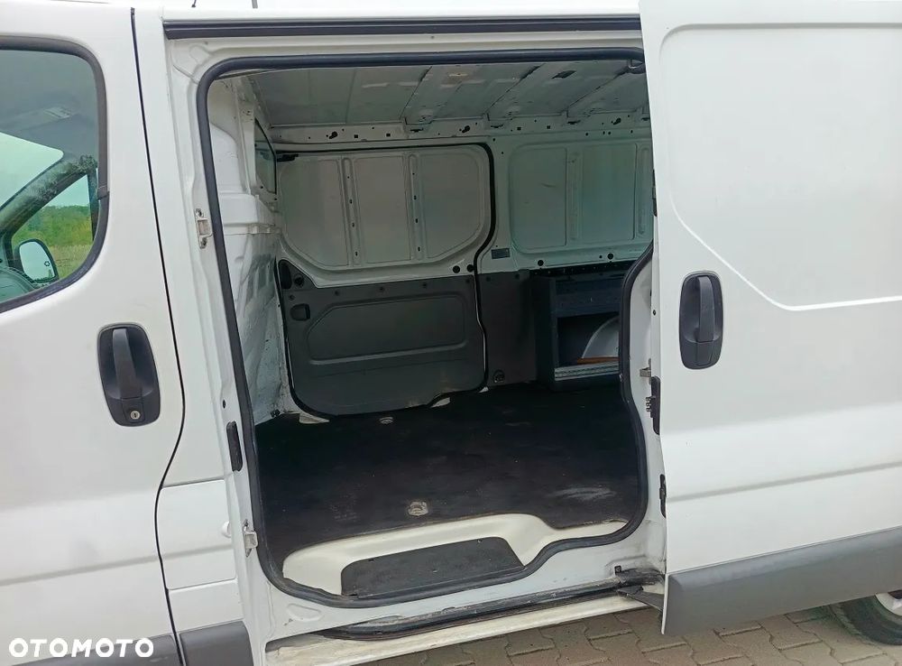 Opel VIVARO - 19