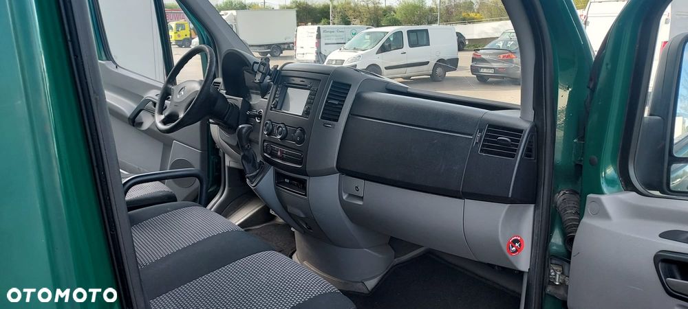 Mercedes-Benz Sprinter - 9