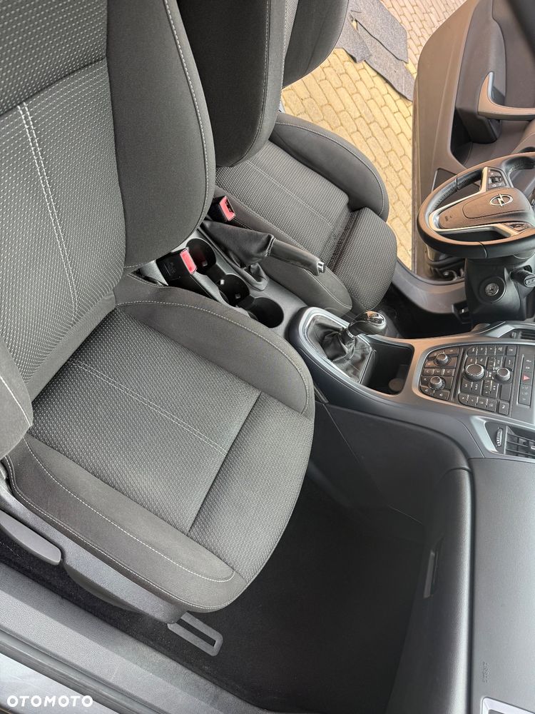 Opel Astra GTC 1.4 Turbo - 8