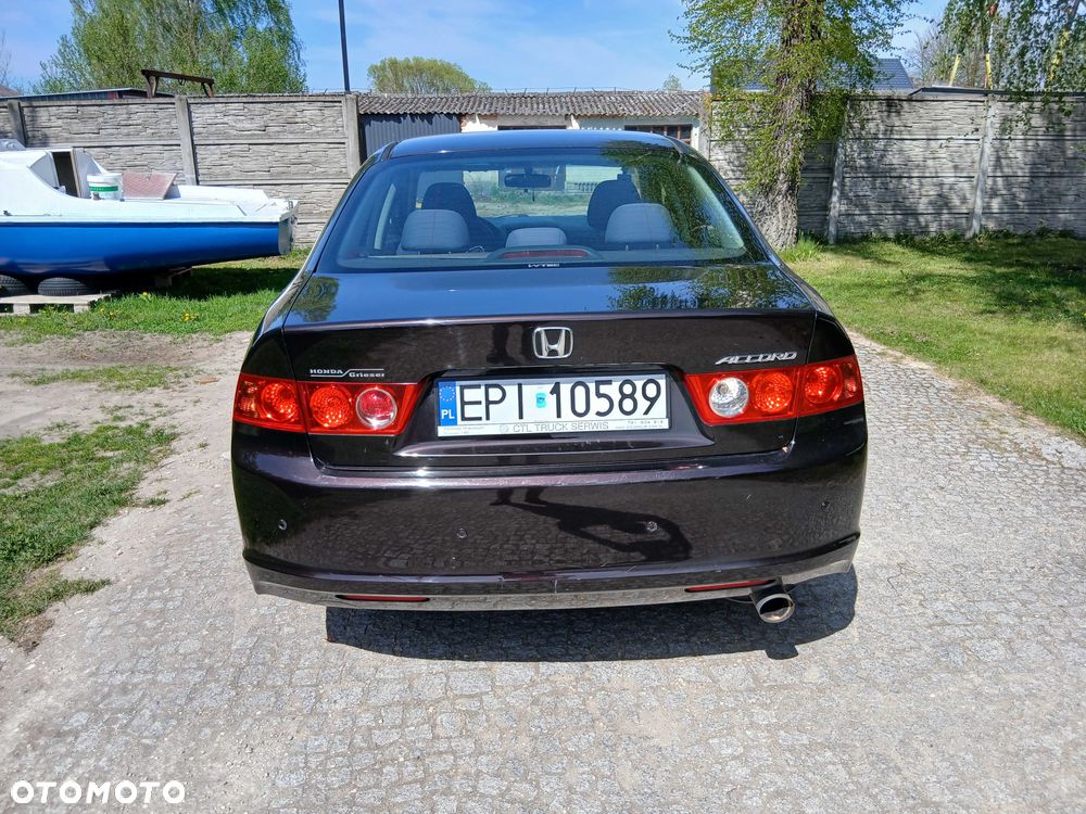 Honda Accord - 2