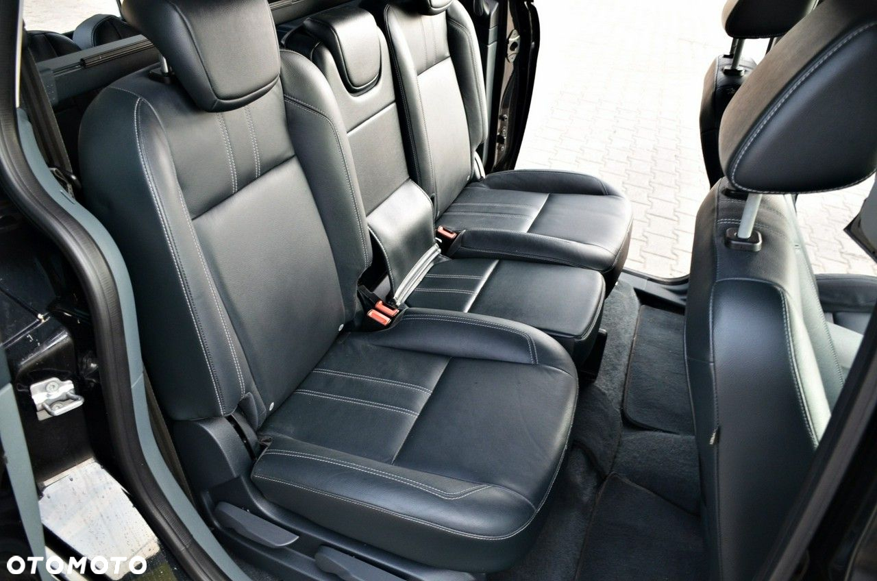Ford Grand C-MAX - 25