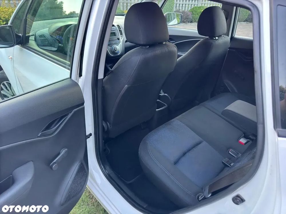 Hyundai ix20 - 7