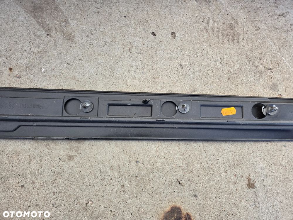 Listwa osłona maskująca prowadnice lewa strona  Peugeot Expert III Proace III Jumpy III - 10