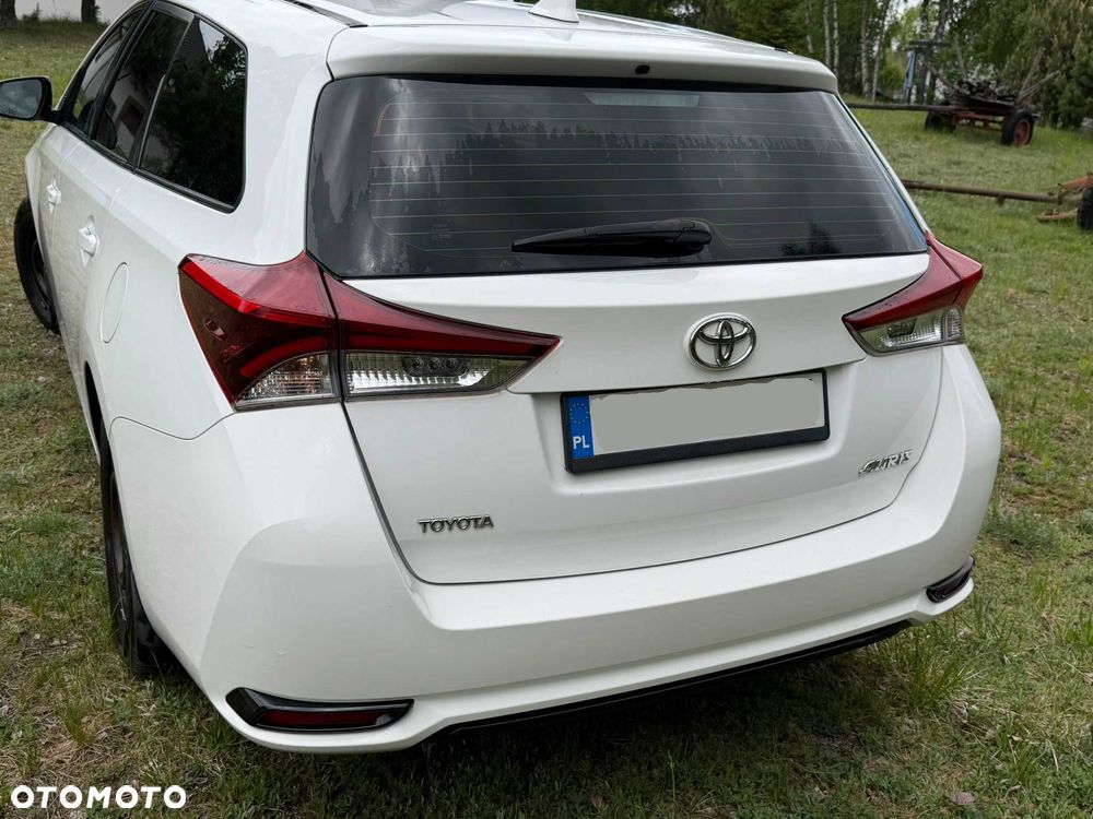 Toyota Auris - 4
