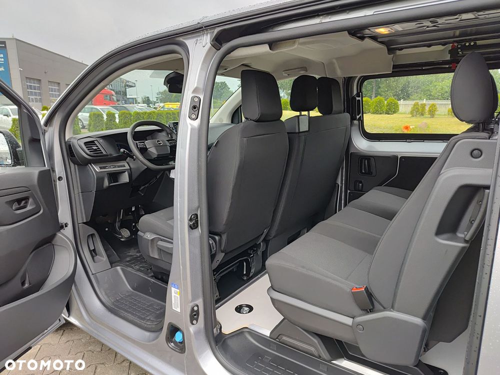 Opel Vivaro Nowy Vivaro Furgon Brygadowy Flex Extra Long 2.2d 150 KM MT6 - 18