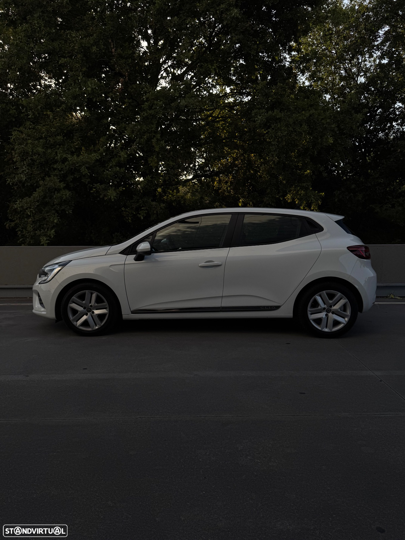 Renault Clio 1.5 Blue dCi Intens - 4
