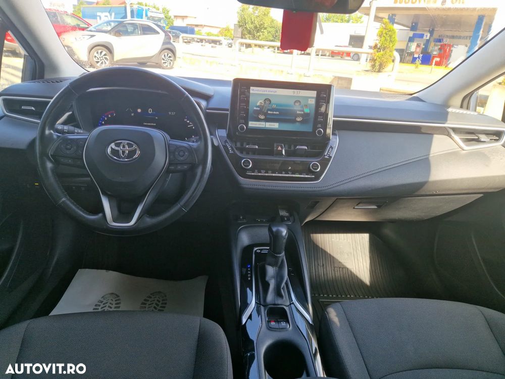 Toyota Corolla 1.8 HSD Business - 12