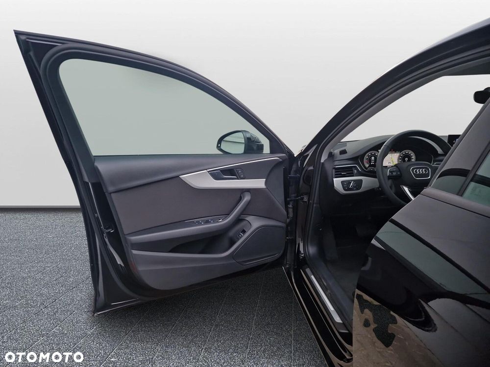 Audi A4 Limousine - 10