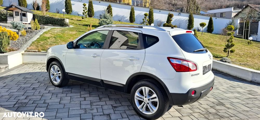 Nissan Qashqai - 12