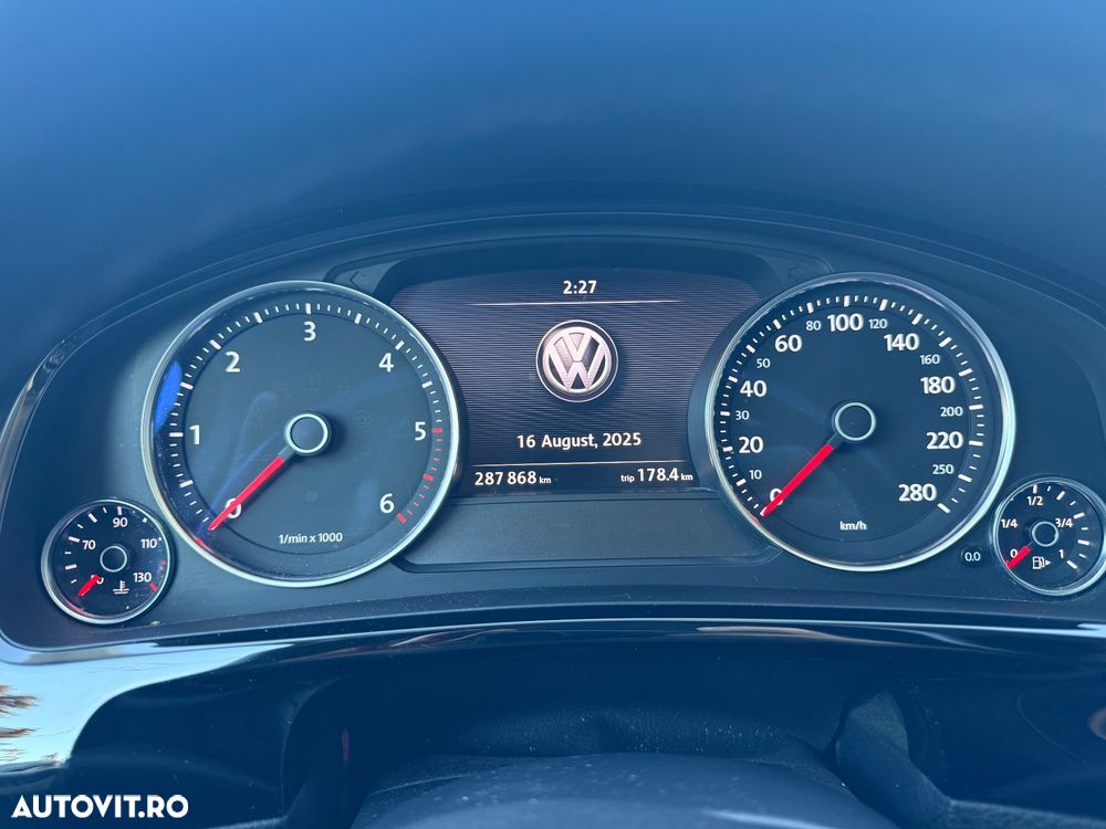Volkswagen Touareg 3.0 V6 TDI BMT - 14
