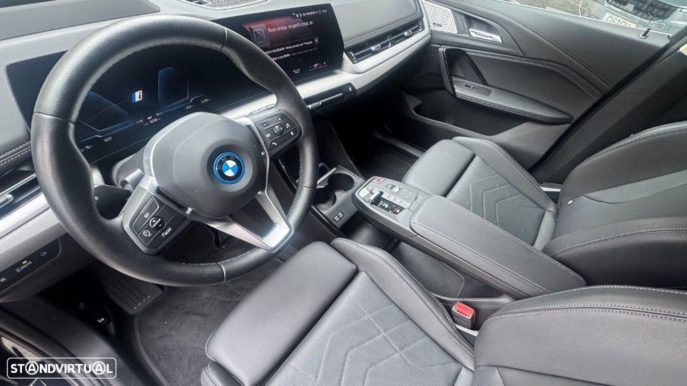 BMW iX1 xDrive30 - 13