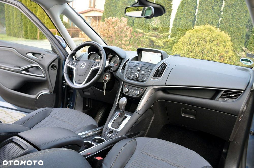 Opel Zafira - 24
