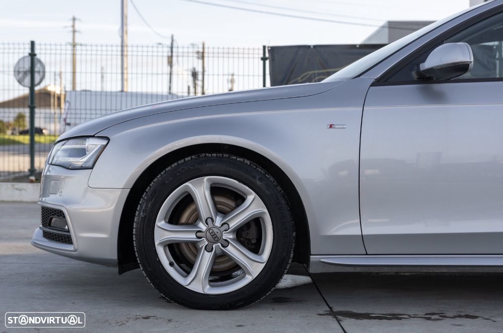 Audi A4 Avant 2.0 TDI Business Line S-line - 29