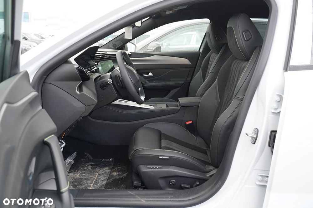 Peugeot 408 1.2 PureTech mHEV GT S&S e-DSC6 - 11