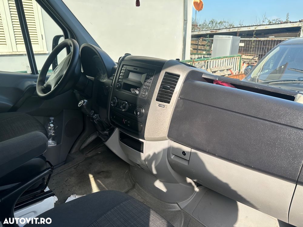 Mercedes-Benz Sprinter - 6