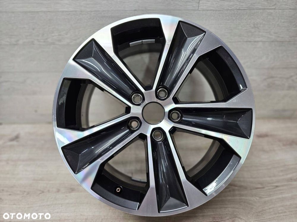 Felga Seat Ateca 7Jx17H2 Et45 5x112