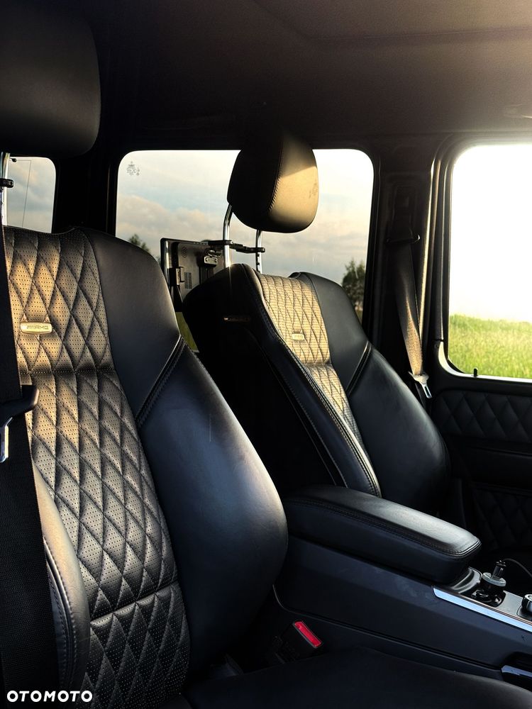 Mercedes-Benz Klasa G AMG 63 AMG SPEEDSHIFT 7G-TRONIC - 12