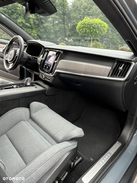 Volvo V90 Cross Country B4 D AWD Pro - 17