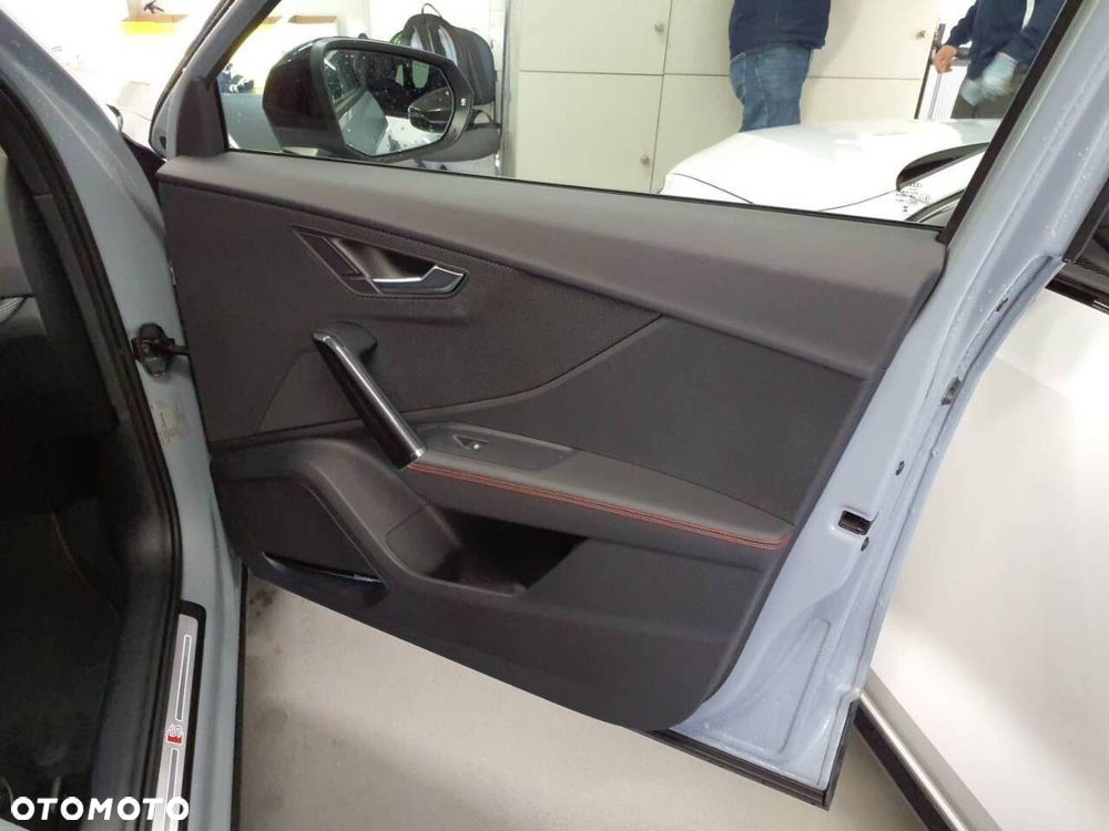 Audi SQ2 - 28