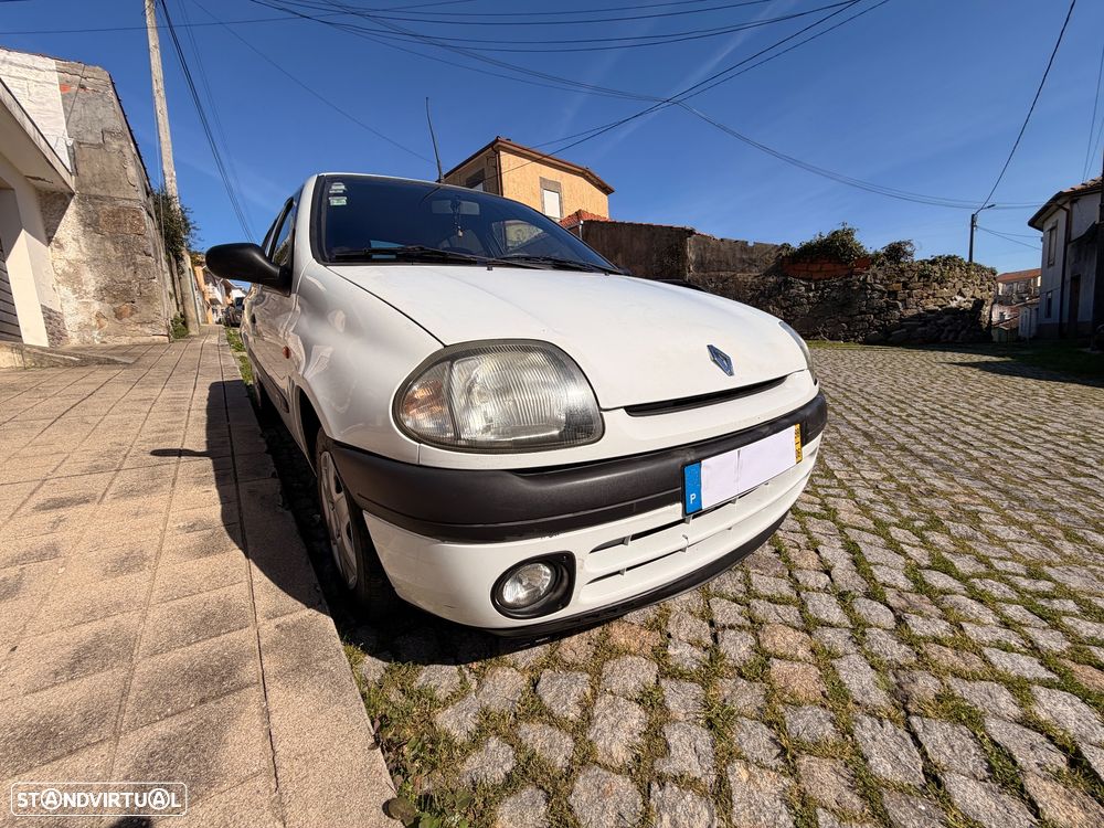 Renault Clio - 13