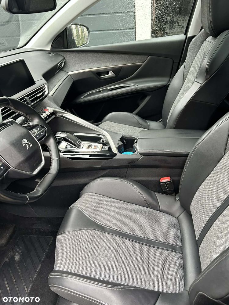 Peugeot 3008 1.6 PureTech GPF Allure S&S EAT8 - 12