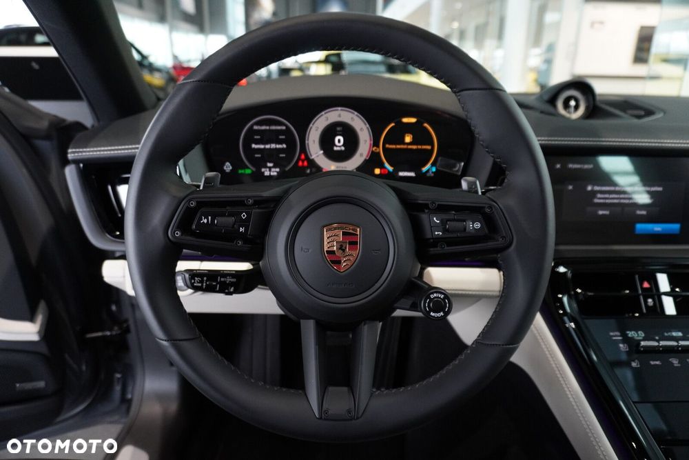 Porsche Panamera 4 - 20