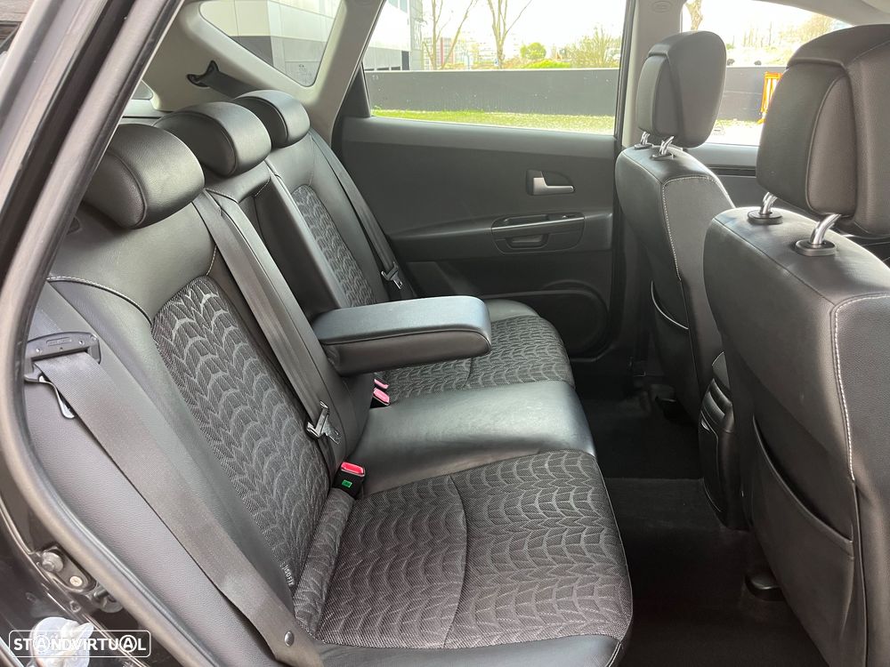 Kia Ceed SW 1.6 CRDi TX ISG - 18