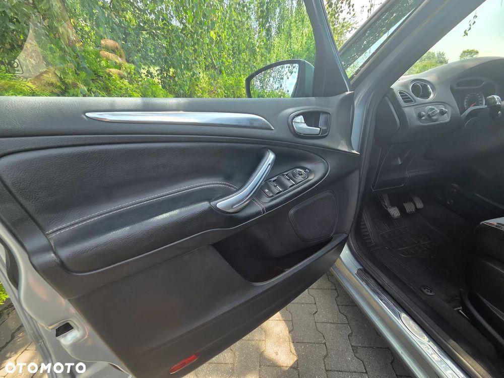 Ford S-Max 2.0 TDCi DPF Titanium - 17
