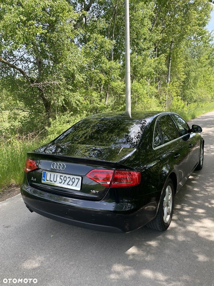 Audi A4 Limousine - 5