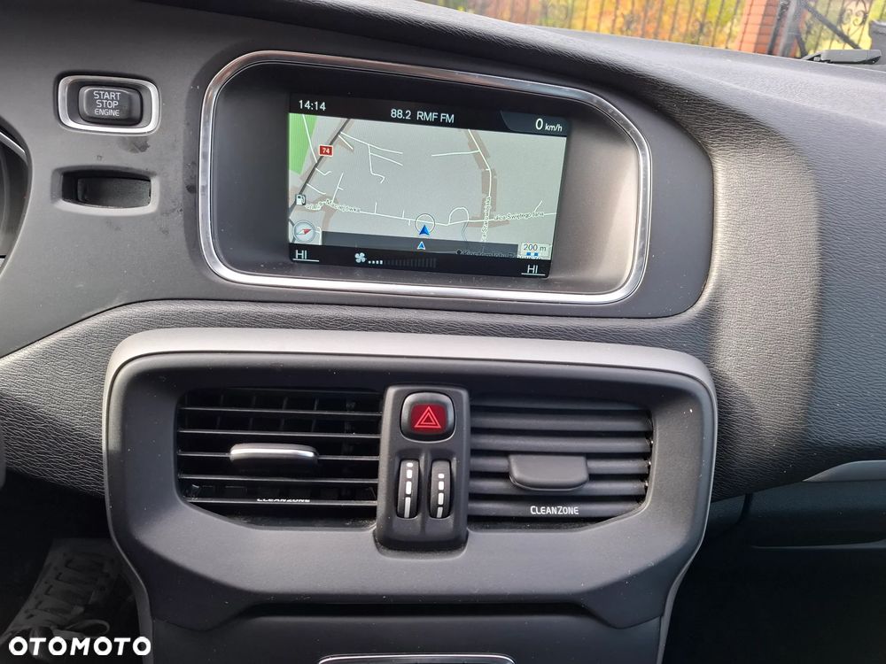 Volvo V40 2016