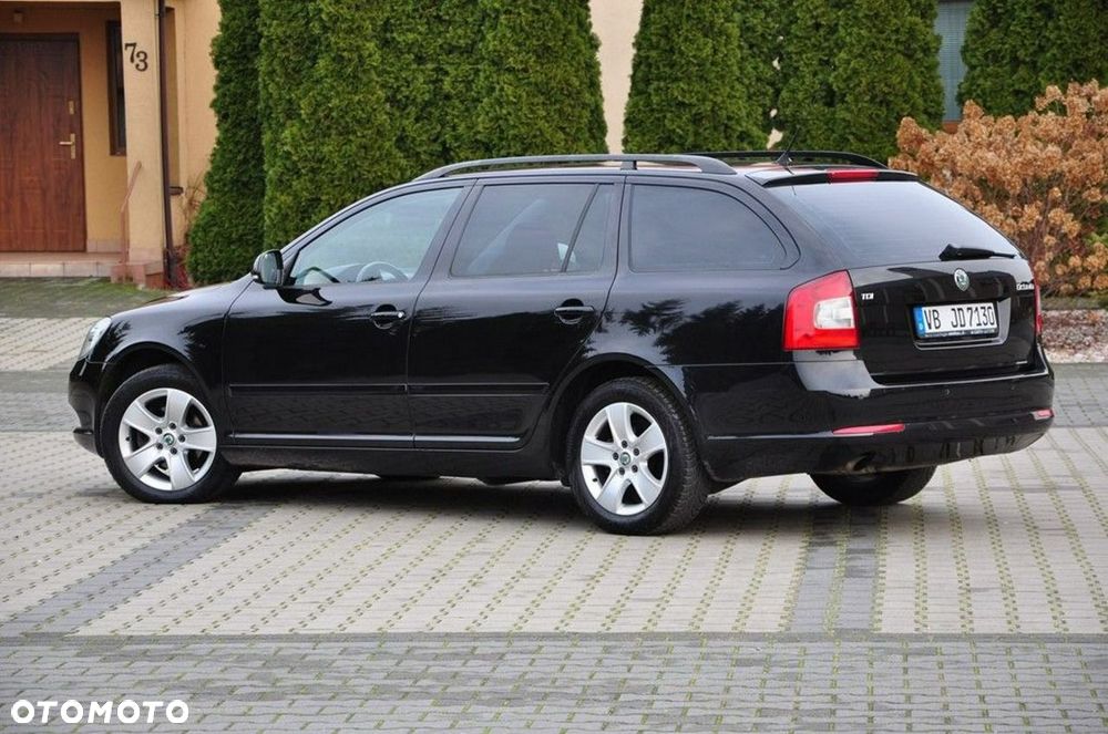 Skoda Octavia 1.6 TDI DPF DSG Elegance - 22