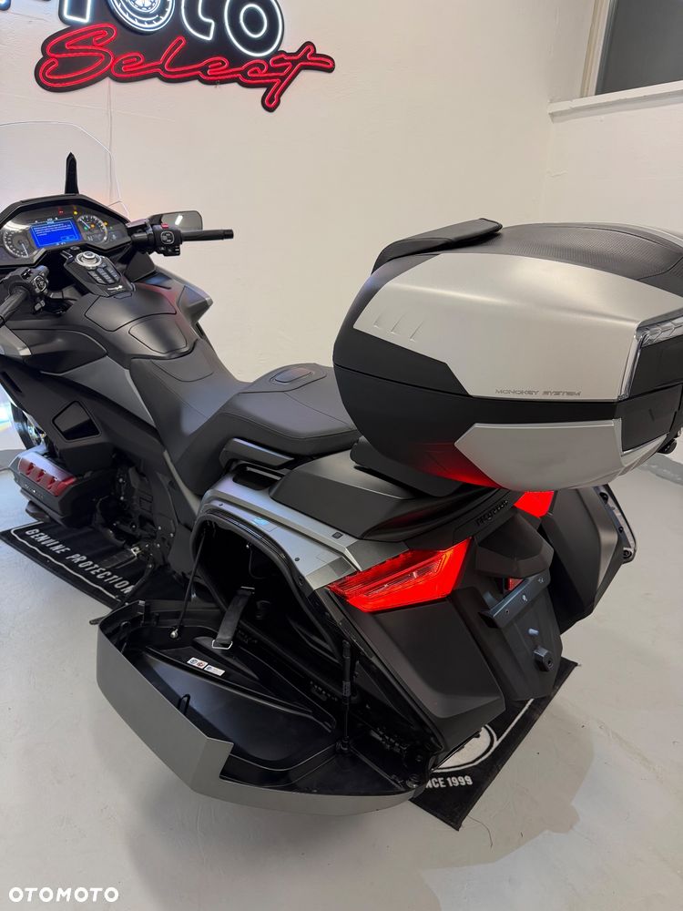 Honda GL - 13