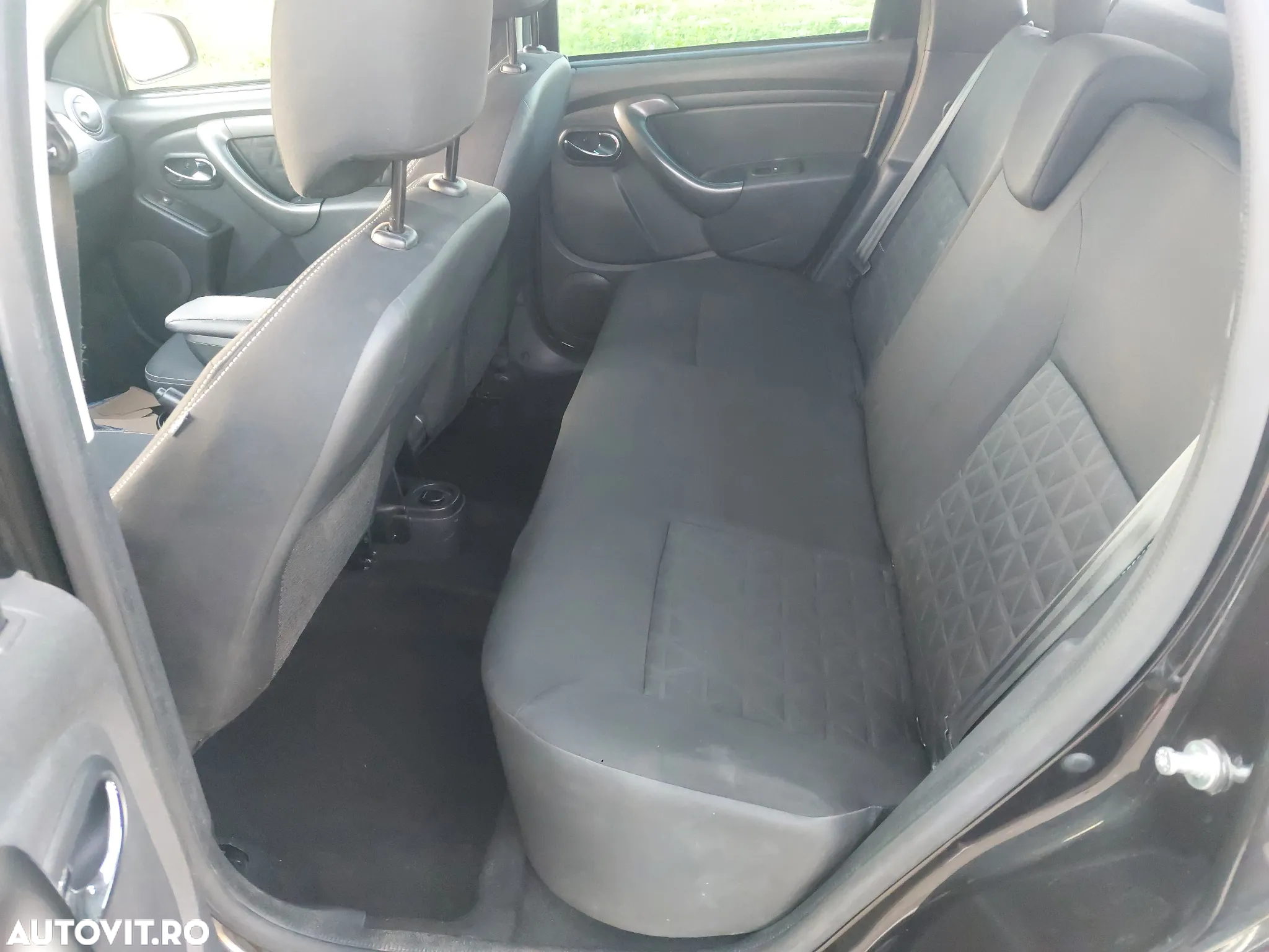 Dacia Duster 1.5 dCi 4x2 Laureate - 11
