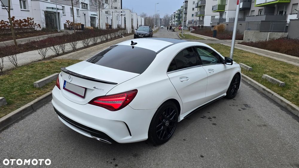 Mercedes-Benz CLA 250 4Matic 7G-DCT AMG Line - 13
